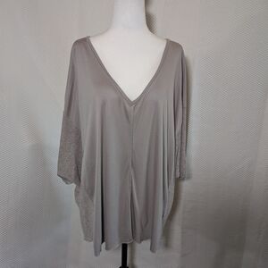 Ozai n Ku Taupe  Grey V-Neck Top Est Medium to Large Lagenlook Oversized Neutral